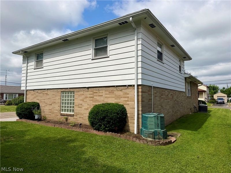 538 S Silver Street, Louisville, OH 44641 Photo 6