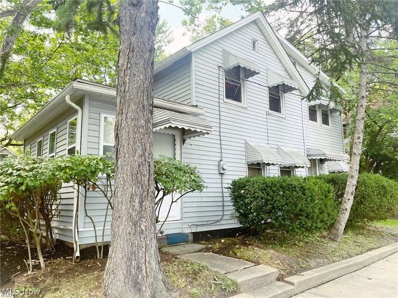 221 Mulberry Street, Berea, OH 44017 Photo 1