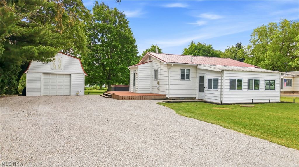 4570 Pymatuning Lake Rd, Andover, OH 44003 Main Photo
