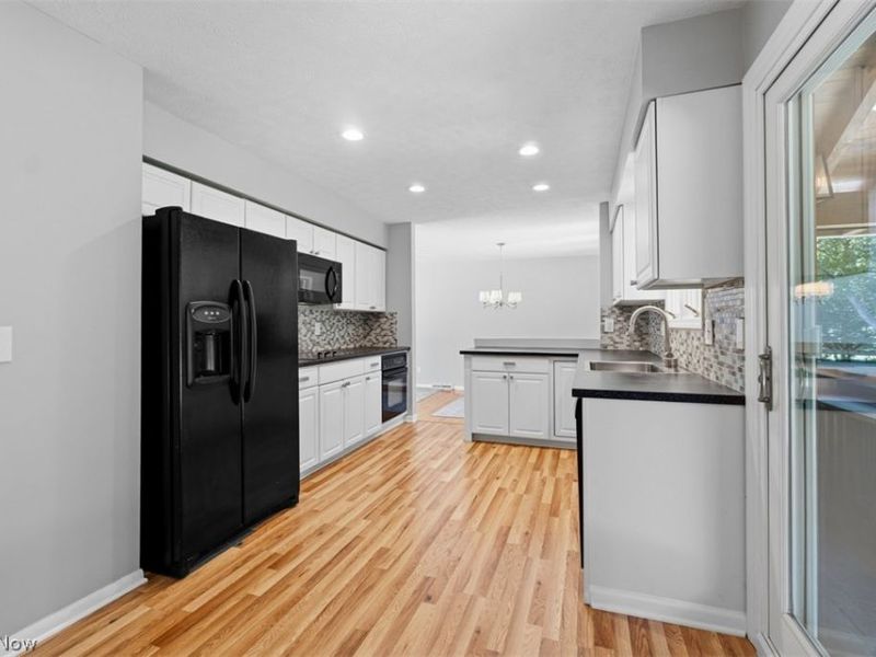 6815 Hickory Hill Drive, Mayfield Village, OH 44143 Photo 10