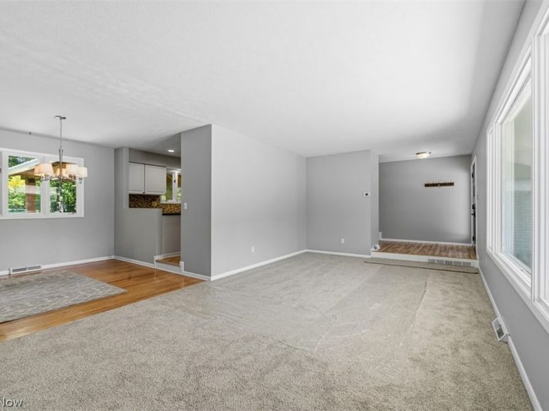 6815 Hickory Hill Drive, Mayfield Village, OH 44143 Photo 6