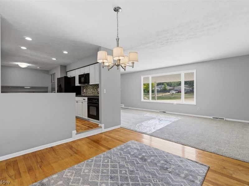 6815 Hickory Hill Drive, Mayfield Village, OH 44143 Photo 7