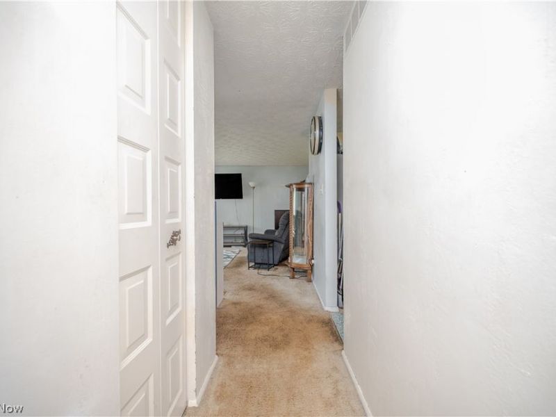7764 Micawber Road NE, Warren, OH 44484 Photo 35