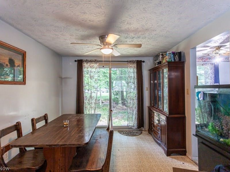7764 Micawber Road NE, Warren, OH 44484 Photo 9