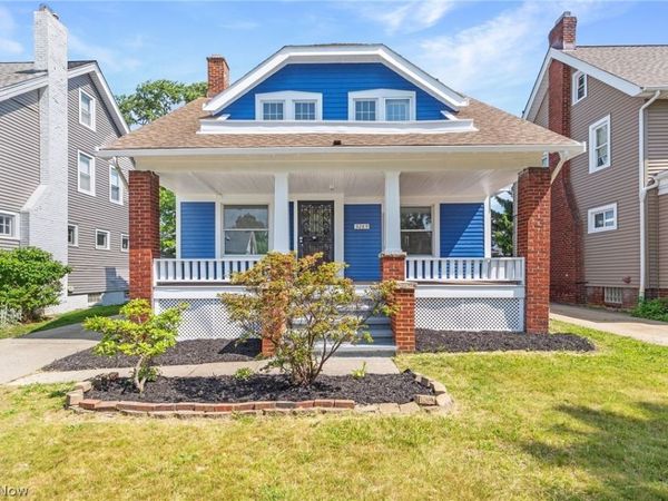 3289 Silsby Road, Cleveland Heights, OH 44118