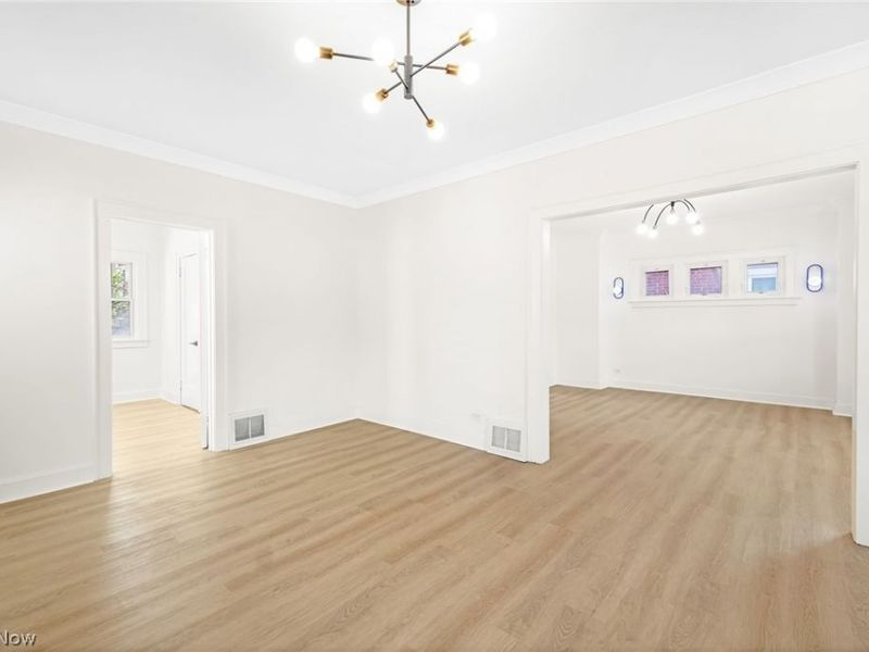 3289 Silsby Road, Cleveland Heights, OH 44118 Photo 5