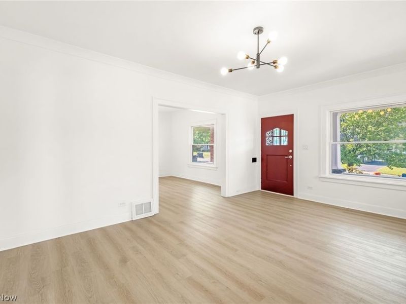 3289 Silsby Road, Cleveland Heights, OH 44118 Photo 6