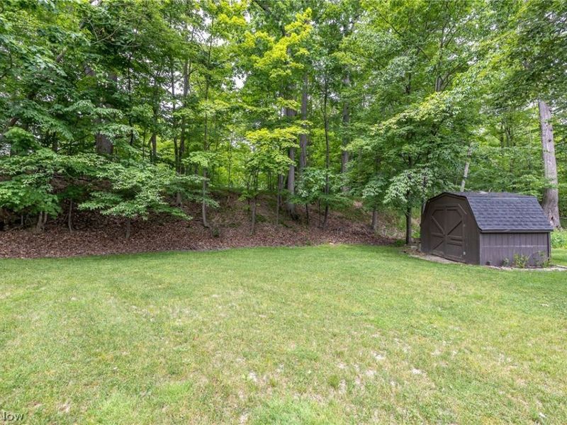13760 Arrowhead Trail, Middleburg Heights, OH 44130 Photo 36