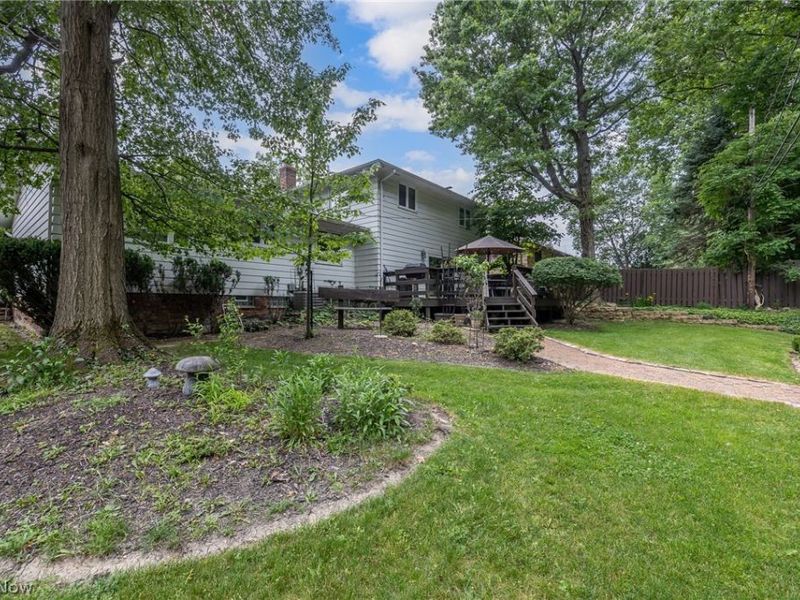 13760 Arrowhead Trail, Middleburg Heights, OH 44130 Photo 42