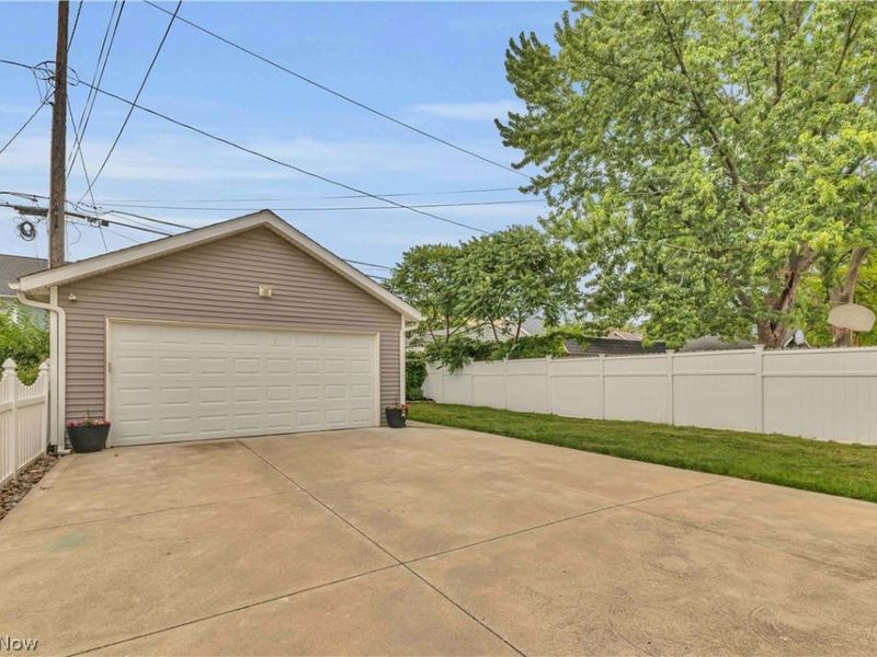1252 Andrews Avenue, Lakewood, OH 44107 Photo 37