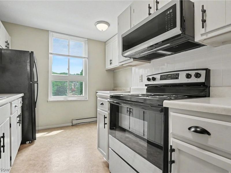 3066 Kent Road, Unit 301, Stow, OH 44224 Photo 15