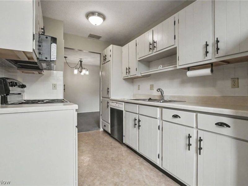 3066 Kent Road, Unit 301, Stow, OH 44224 Photo 18