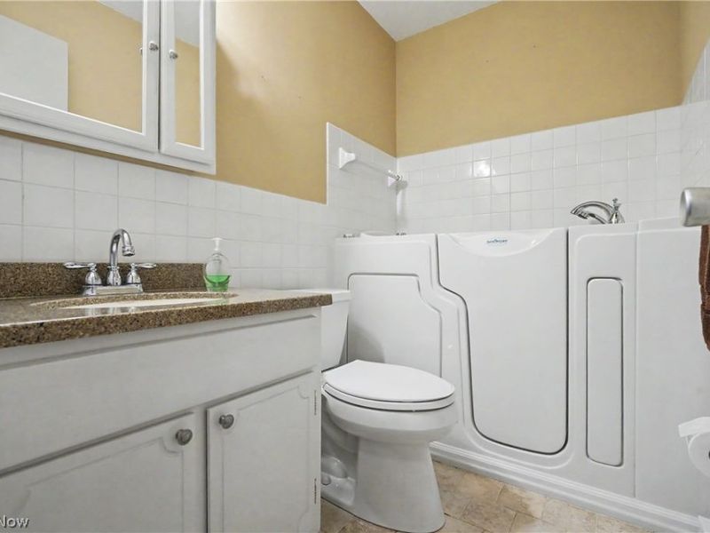 3066 Kent Road, Unit 301, Stow, OH 44224 Photo 20