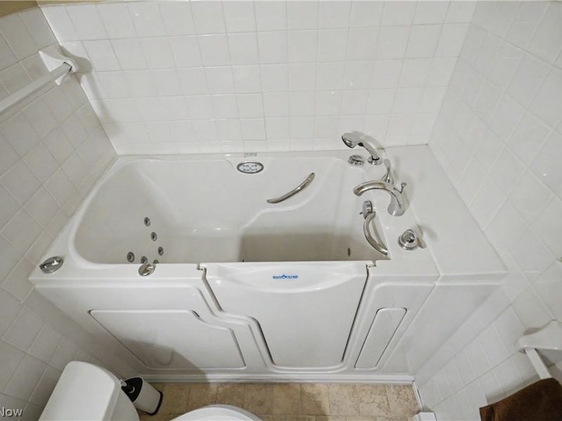3066 Kent Road, Unit 301, Stow, OH 44224 Photo 21