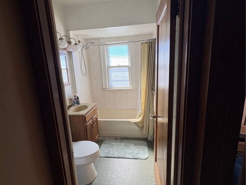 1068 E 98th Street, Cleveland, OH 44108 Photo 6