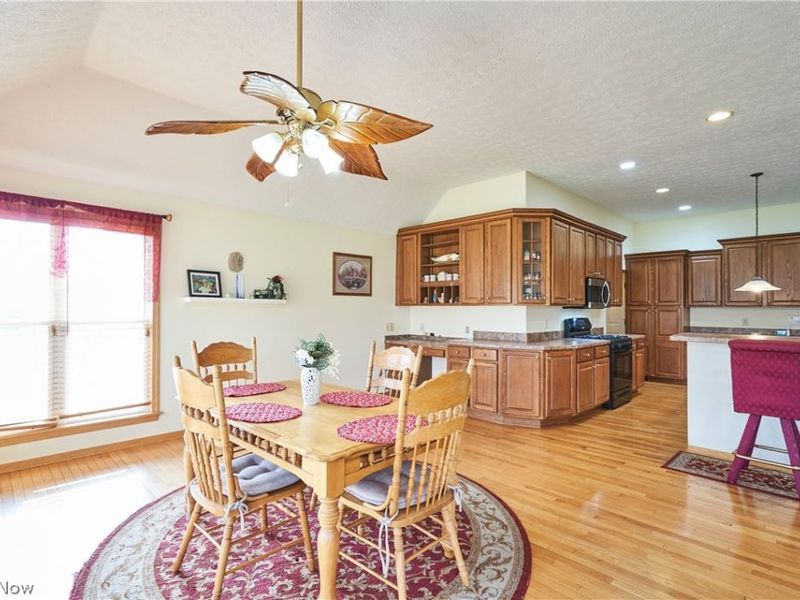 6318 Oak Point Estates, Lorain, OH 44053 Photo 16