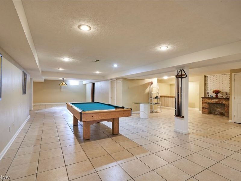 6318 Oak Point Estates, Lorain, OH 44053 Photo 24
