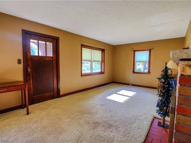518 Edwards Street, Louisville, OH 44641 Photo 10