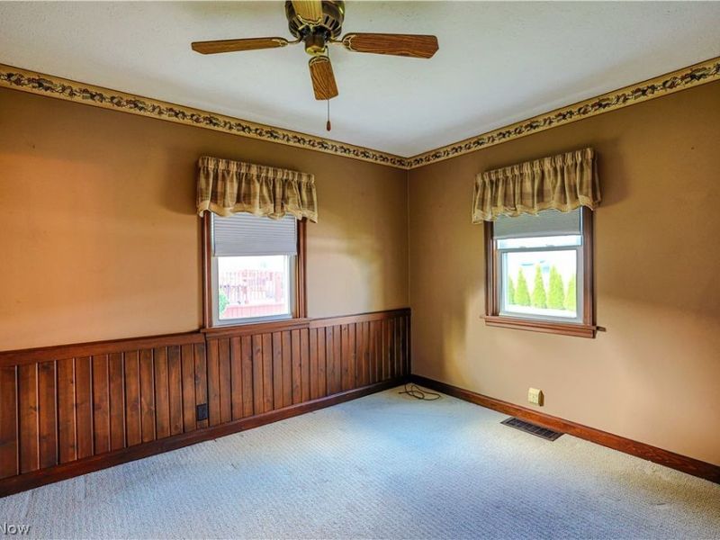 518 Edwards Street, Louisville, OH 44641 Photo 16
