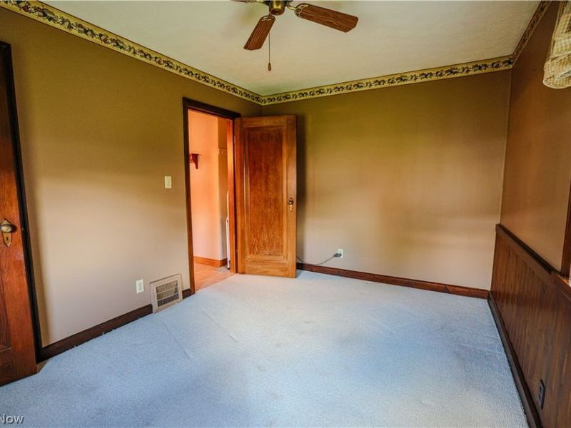 518 Edwards Street, Louisville, OH 44641 Photo 17