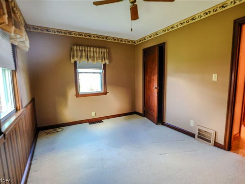 518 Edwards Street, Louisville, OH 44641 Photo 18