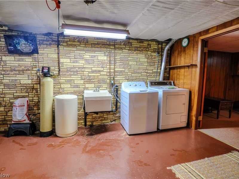 518 Edwards Street, Louisville, OH 44641 Photo 30