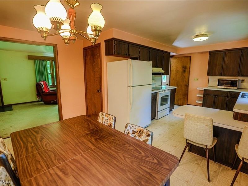 5475 Parks Avenue NE, Louisville, OH 44641 Photo 20