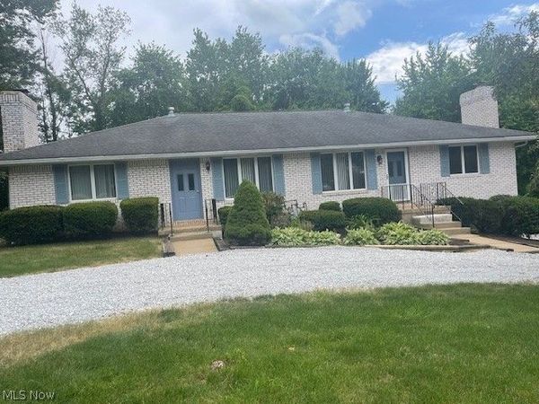 6218 Island Drive , Canton, OH 44718