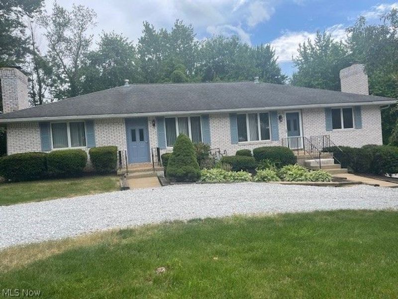 6218 Island Drive , Canton, OH 44718 Photo 1