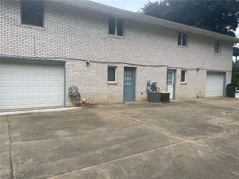6218 Island Drive , Canton, OH 44718 Photo 3