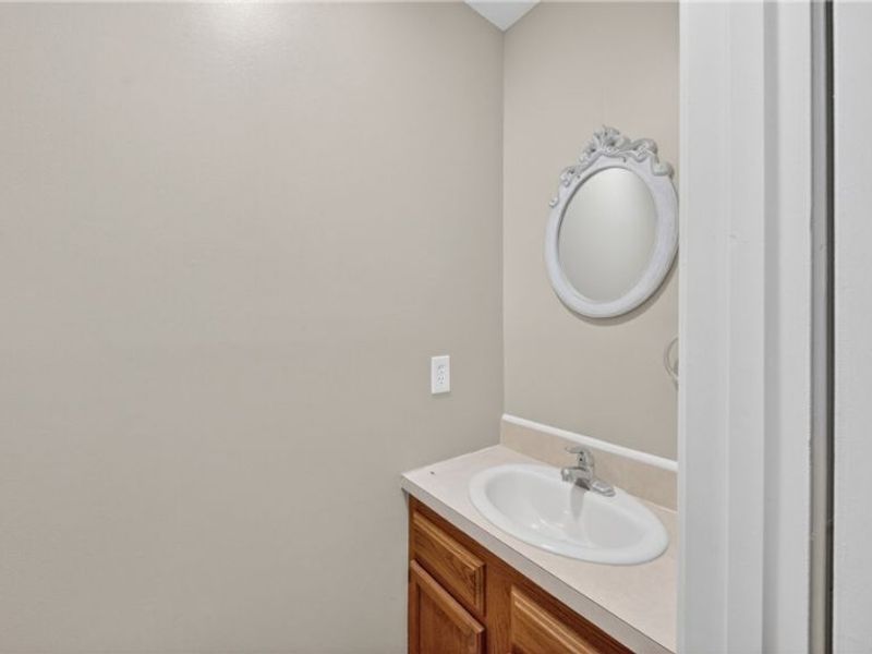 29369 Lorain Road, North Olmsted, OH 44070 Photo 7