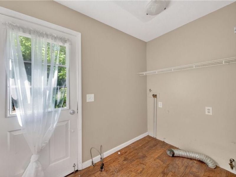 29369 Lorain Road, North Olmsted, OH 44070 Photo 8