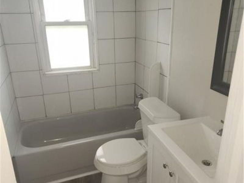 1483 Genesee Road, Unit UP, South Euclid, OH 44121 Photo 14