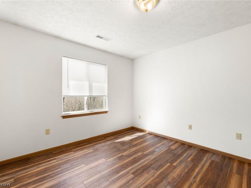 1898 Springfield Lake Boulevard, Unit 207, Akron, OH 44312 Photo 10