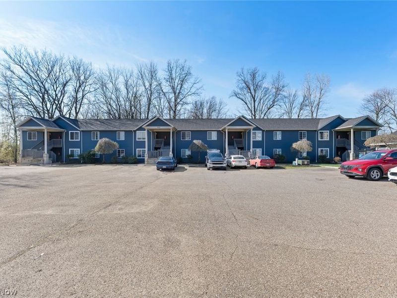 1898 Springfield Lake Boulevard, Unit 207, Akron, OH 44312 Photo 21