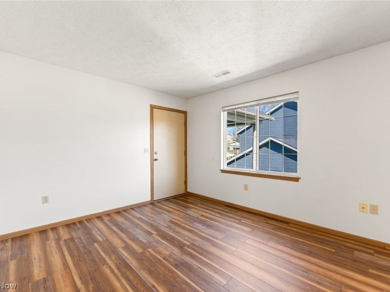 1898 Springfield Lake Boulevard, Unit 207, Akron, OH 44312 Photo 4
