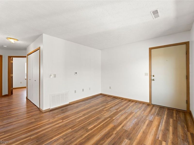 1898 Springfield Lake Boulevard, Unit 207, Akron, OH 44312 Photo 5