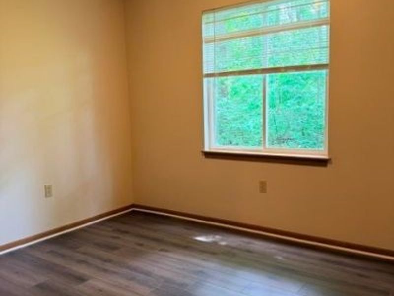 1898 Springfield Lake Boulevard, Unit 105, Akron, OH 44312 Photo 10