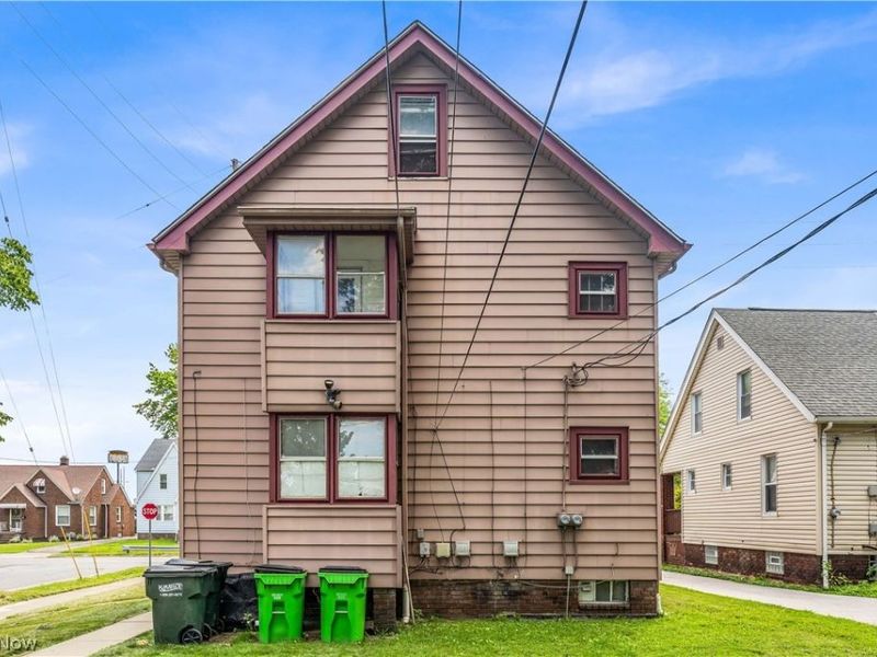 954 E 239th Street, Unit 2/UP, Euclid, OH 44123 Photo 18