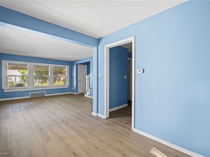 1469 E 250th Street, Euclid, OH 44117 Photo 12