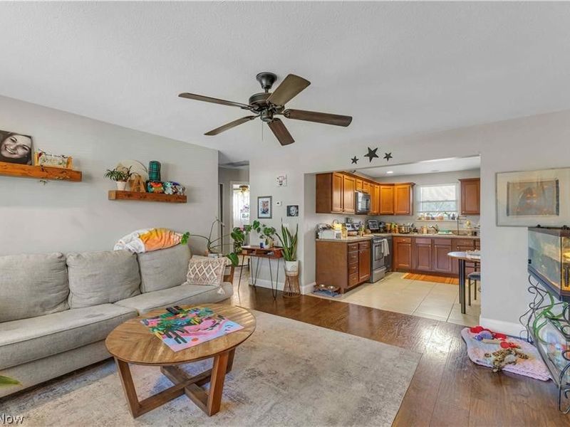 2587 Jaycox Road, Avon, OH 44011 Photo 3