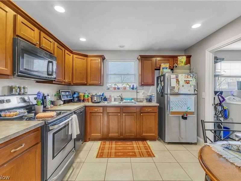 2587 Jaycox Road, Avon, OH 44011 Photo 4