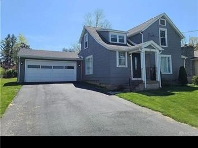 110 W Orchard Springs Drive, Dayton, OH 45415 Photo 1