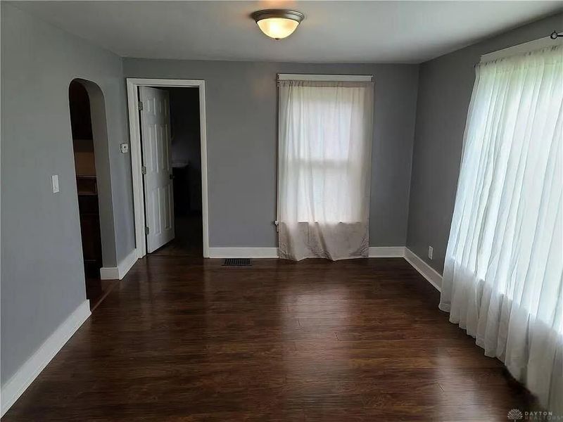 110 W Orchard Springs Drive, Dayton, OH 45415 Photo 13