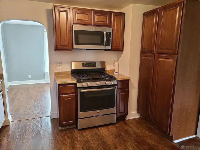 110 W Orchard Springs Drive, Dayton, OH 45415 Photo 14