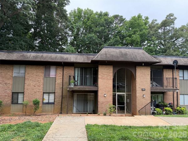 401 Orchard Trace Lane, Unit 8, Charlotte, NC 28213