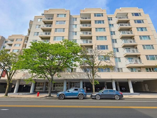 30 Chelsea St, Unit 814, Everett, MA 02149