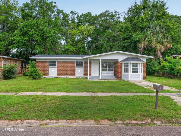 7028 LINCOLN Circle W, Jacksonville, FL 32209