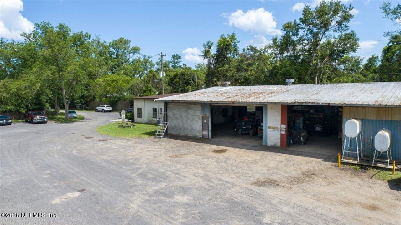1168 Cahoon Road S, Jacksonville, FL 32221 Photo