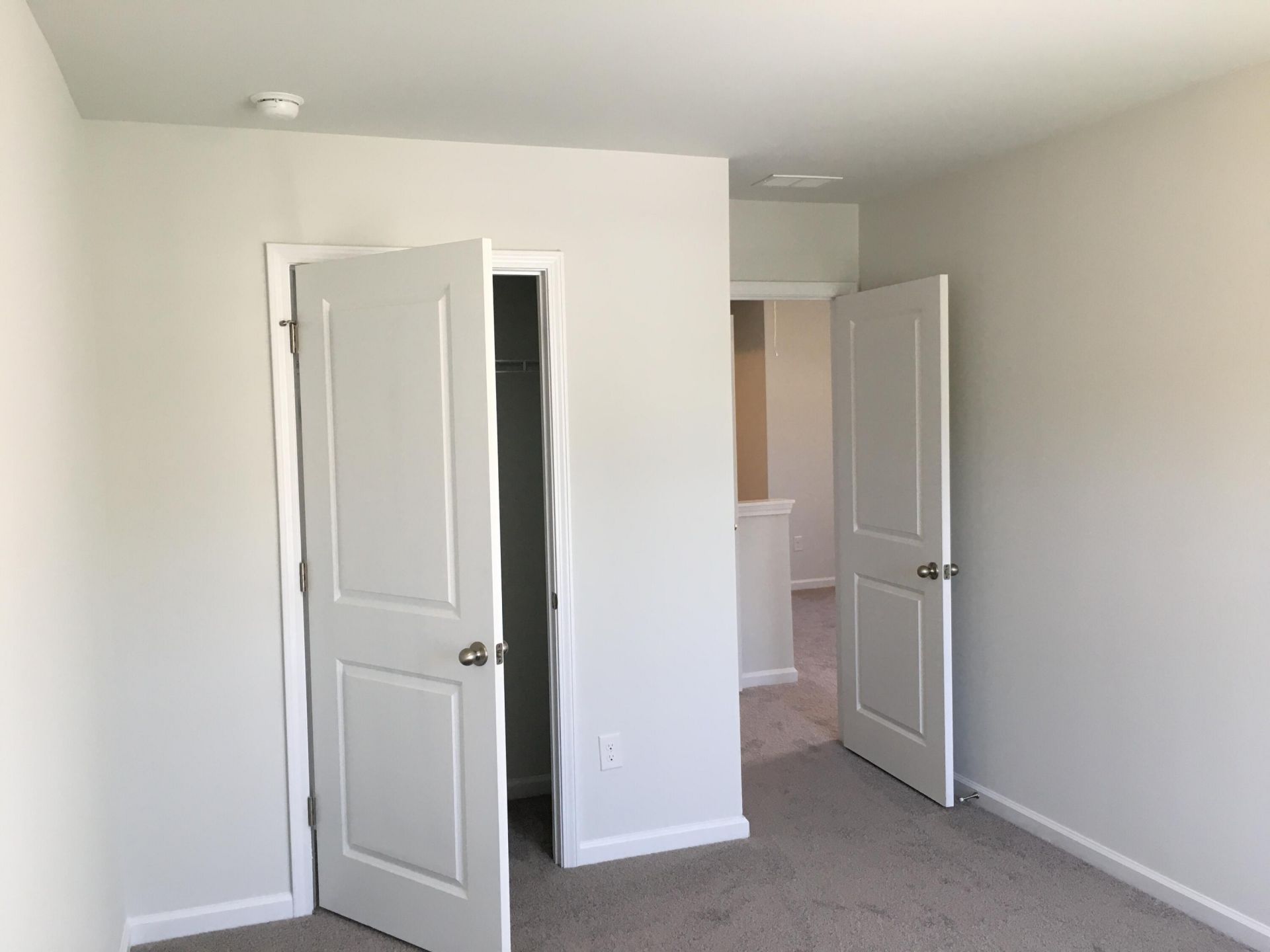 9801 Sickle Drive Photo 11